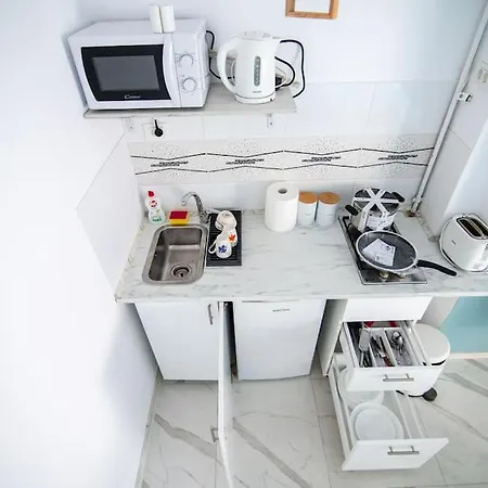 Apartman Sea View Alezzi 1 *