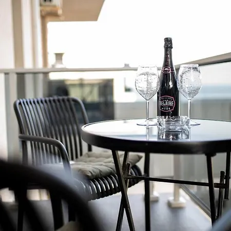 Apartman Sea View Alezzi 1 *