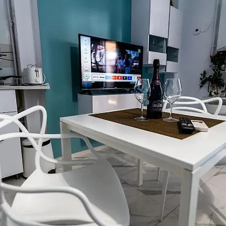 Apartman Sea View Alezzi 1